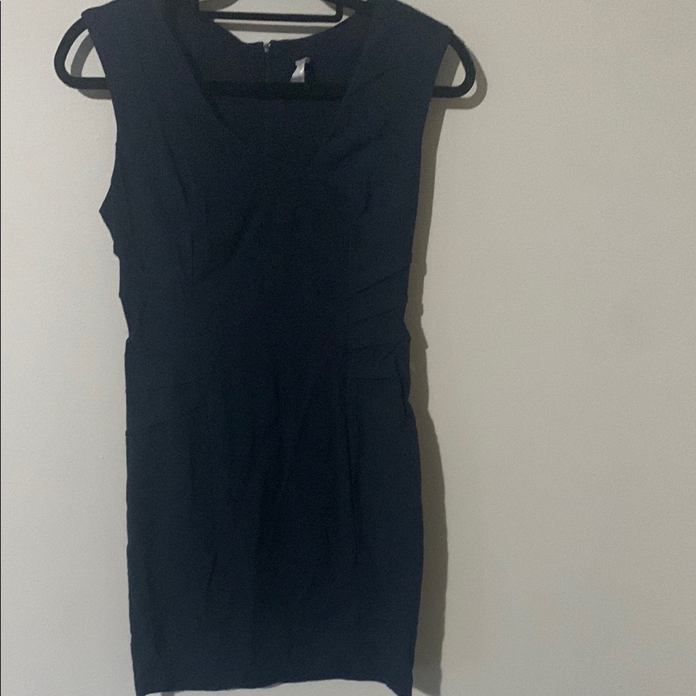 Elegant Black Sleeveless Dress